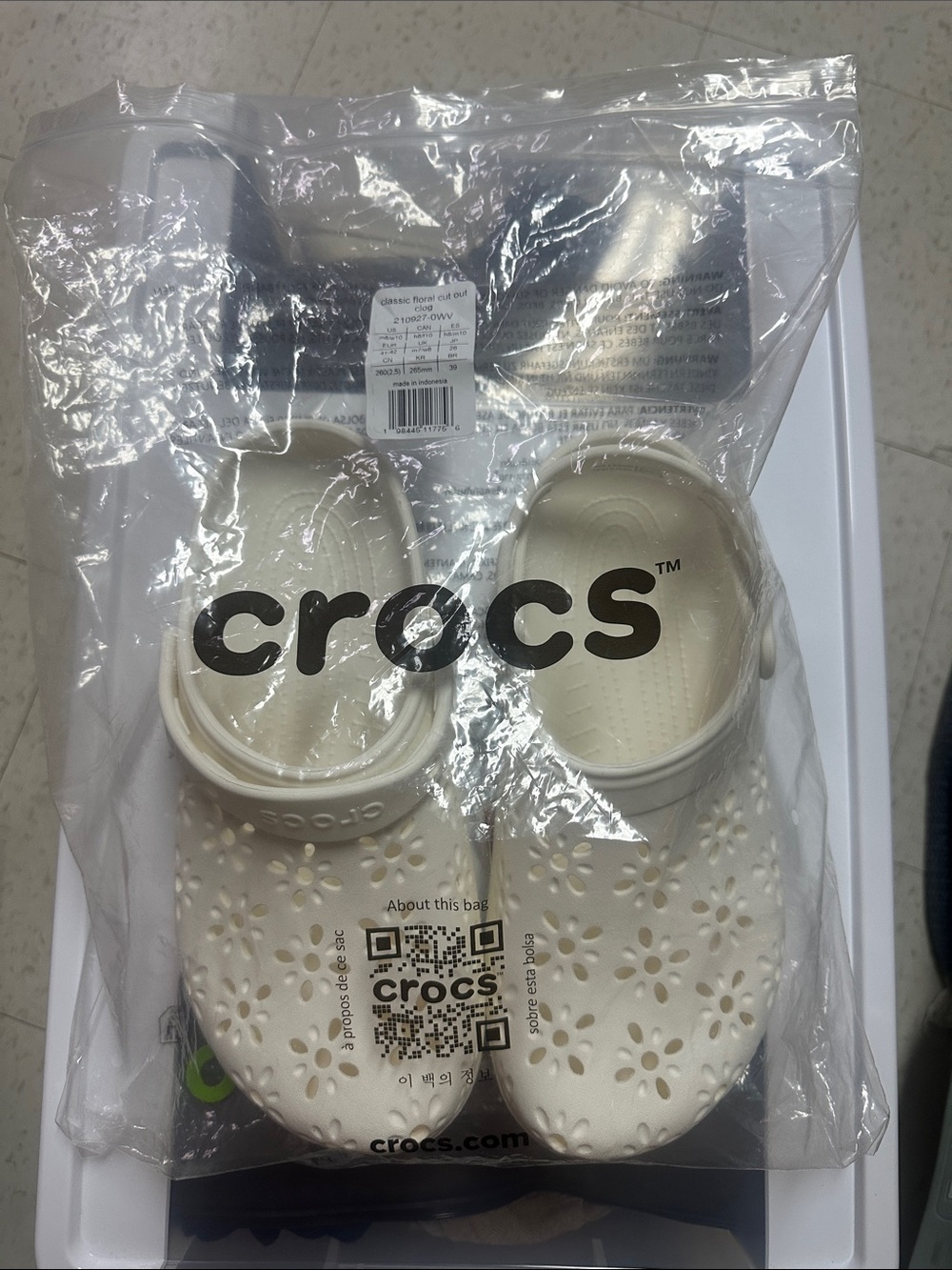 Crocs - Picture 4 of 4